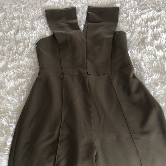 NWT HOUSE OF CB JUMPSUIT - Picture 6 of 8